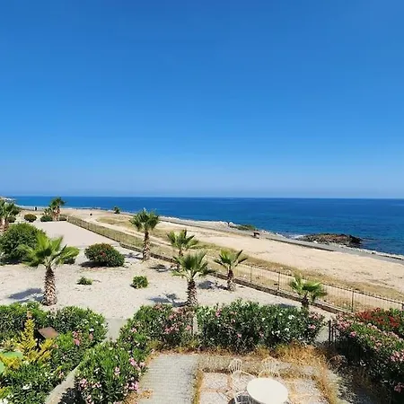 Sea Front Penthouse Apartament *